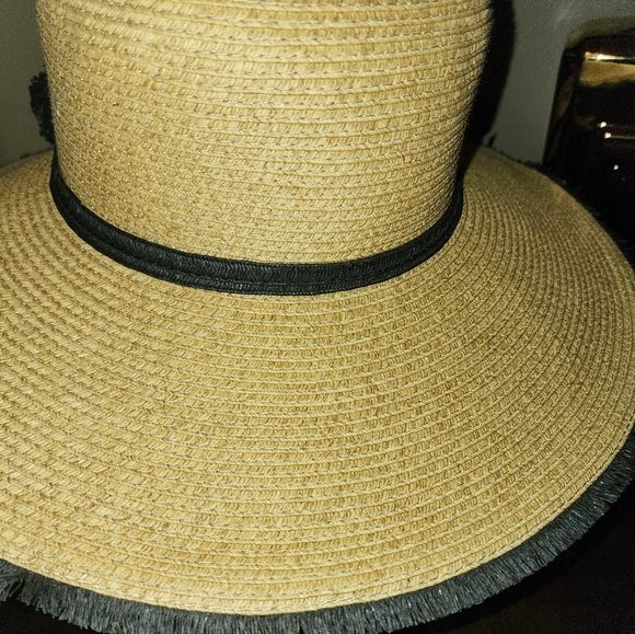 August Hat tan black floral band hat O/S - Picture 2 of 6
